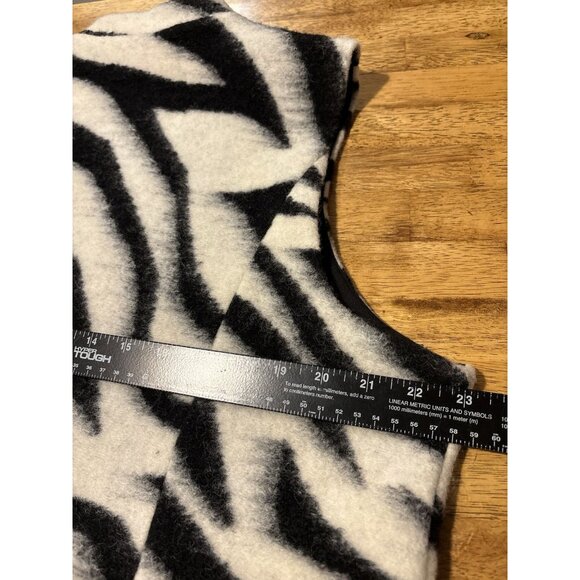 CHICOS Zebra Animal Faux Fur Wool Blend Vest Black White Size 2 US 12 Large - Picture 7 of 8
